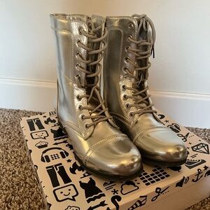 Silver boots by Bamboo